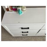 White Bedroom Set With Dresser, 2 Nightstands & New Mirror