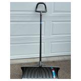 Snow Shovels, Telescopic Pole & Driveway Markers Mixed Lot