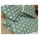 Mainstays King Size Quilt and 2 Pil...