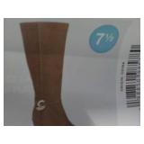 Universal Thread size 7.5 Suede Boo...