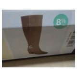 Universal Thread size 8.5 Suede Boo...