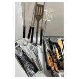 Kitchen Utensils & Baskets Mixed Lot