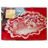 Mikasa Holiday Classics Platter & Christmas Decor Mixed Lot