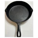 Griswold #8, Lodge & Phillip Richard Cast Iron Pan 4-piece Mixed Lot