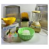 Vintage Kitchen Appliance Mixed Lot With West Bend Poppy Ii Popcorn Popper