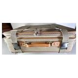 Palm Springs Luggage Collection Travel Bags (Lot of 2)