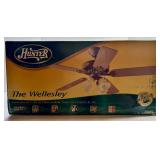 Hunter the Wellesley Ceiling Fan With Light