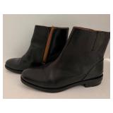 Hand Finished Leather Ankle Boots Size 6m