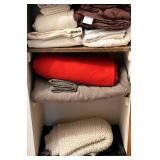 Assorted Linens Mixed Lot