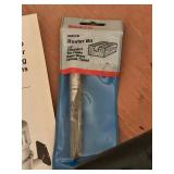 SkilSaw 5250 Circular Saw, Bosch 82902 Router Base & Router Bit Mixed Lot