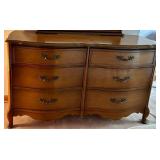 Bassett Furniture Dresser With Mirror