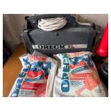 Oreck Xl Vacuum Cleaner With Hose, Attachments & Filter Bags