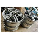Set of 4 Silver 5-spoke Alloy Wheels With Lug Nuts