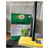 Rdx Floor Mats, Turtle Wax Car Wash Kit & Cleaning Brushes Mixed Lot