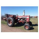1967 International Model 856 Custom Tractor