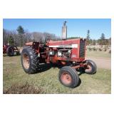 1967 International Model 856 Custom Tractor