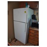 Magic Chef Model CBT1922AR 18.5 Cubic Feet Refrigerator Freezer