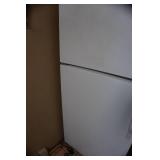 Magic Chef Model CBT1922AR 18.5 Cubic Feet Refrigerator Freezer