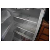 Magic Chef Model CBT1922AR 18.5 Cubic Feet Refrigerator Freezer