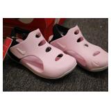 NIKE 13c Sun Ray Protect Girls Sand...
