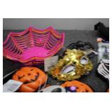 Huge lot of halloween decorations, ...
