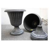 14" Urn Planters Qty:4...