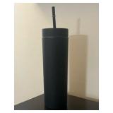 Strata 16 oz tumbler with cover and plastic straw | color black