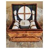 Wicker Picnic Basket with Pastic Table Settings for 4 People, plates, forks, spoons, cups, wine bottle opener, food storage container