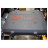 Ingersoll Rand Cordless 20V Grease Gun Kit