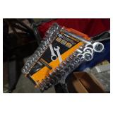 GearWrench 9416 16 Piece Metric Ratcheting Wrench Set