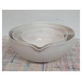 3 Cream Colored Mixing Bowls by Figmint