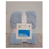Jacquard Plush Blanket in Baby Blue