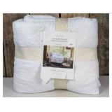 Twin/Twin Extra Long Garment Washed Paisley Stitch Quilt White - Threshold