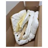 Cozy Indoor Cat Teepee Bed: Pet Tent with Plush Pad, Cat/Dog Tent & Dog House (White, S)