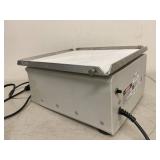 Lab-Line Orbit Shaker Model 3520 Benchtop Platform Unit Untested
