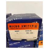 Vintage Micro Switch Honeywell Precision Switches Boxed Lot w/ 2 Loose