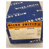Micro Switch 4MA4 Panel Push Button Operators Boxed Surplus Parts