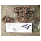 Heavy duty chain with hook ends plu...