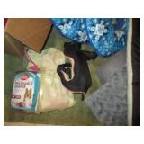 Lot of pet beds, folding dog crate,...