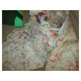 Table cloths, runners, place mats a...