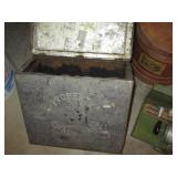 Wood picnic basket and hat box...