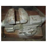 Vintage bench vise, wood black and ...