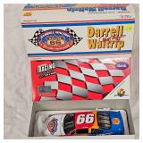 1:24 Darrell Waltrip Nascar