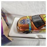 1:24 DuPont Jeff Gordon Chromalusion