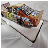 1:24 DuPont Jeff Gordon Chromalusion