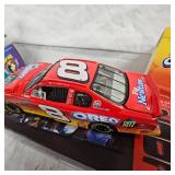 1:32,1:43 Scale Joker and Ritz