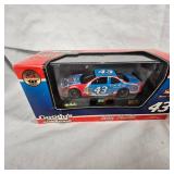 2-1:43 Scale Diecast Cars