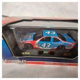 2-1:43 Scale Diecast Cars