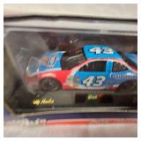 2-1:43 Scale Diecast Cars