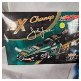 John Force 13X Top Fuel 1:24